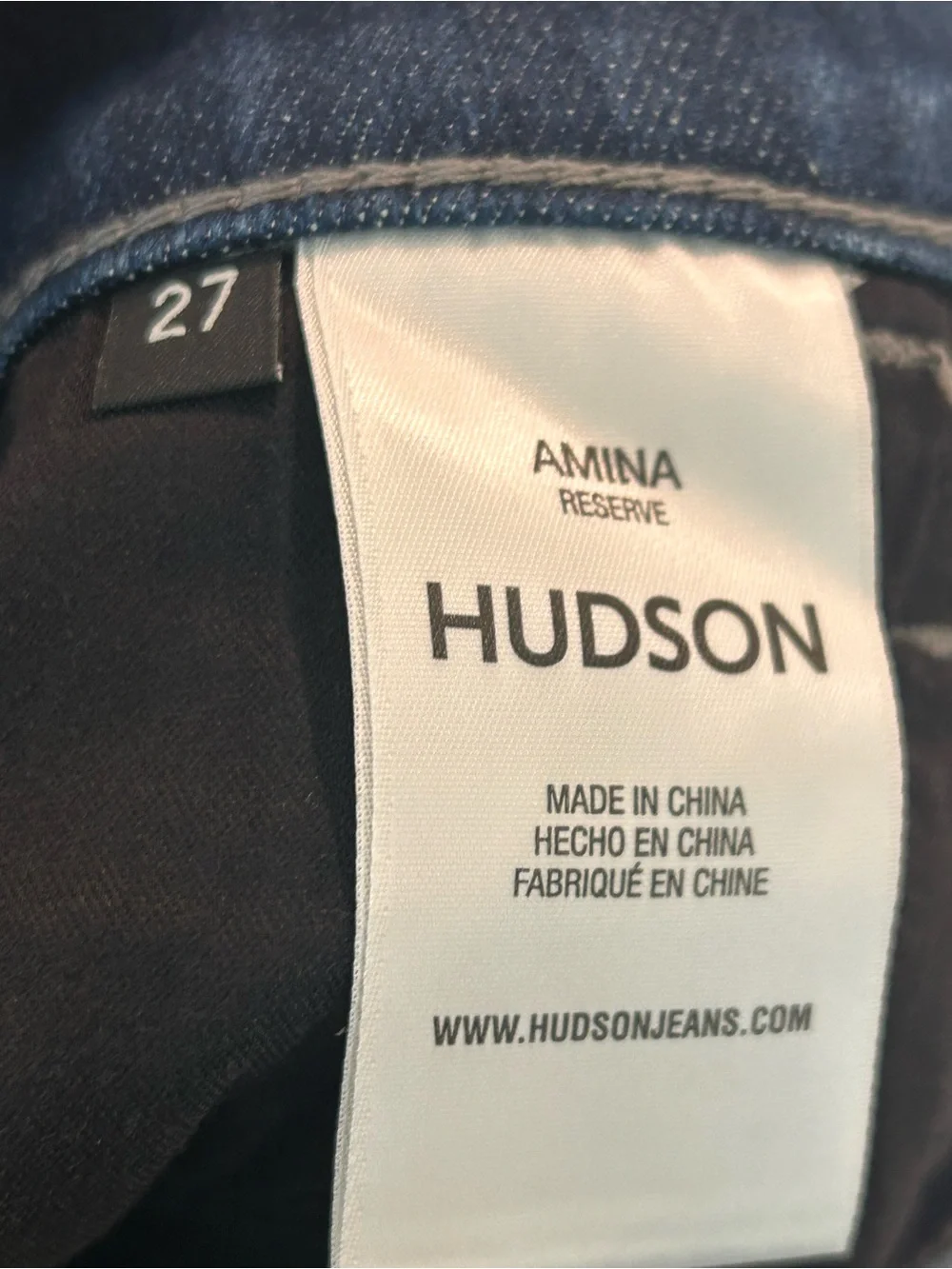 New NWT Hudson Jeans Mid Rise Raw Hem Denim Bermuda Shorts Women’s 27